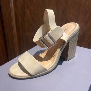 Stylish Women’s Heeled Sandals